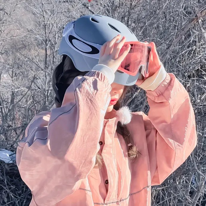 皎皎月色落孤星